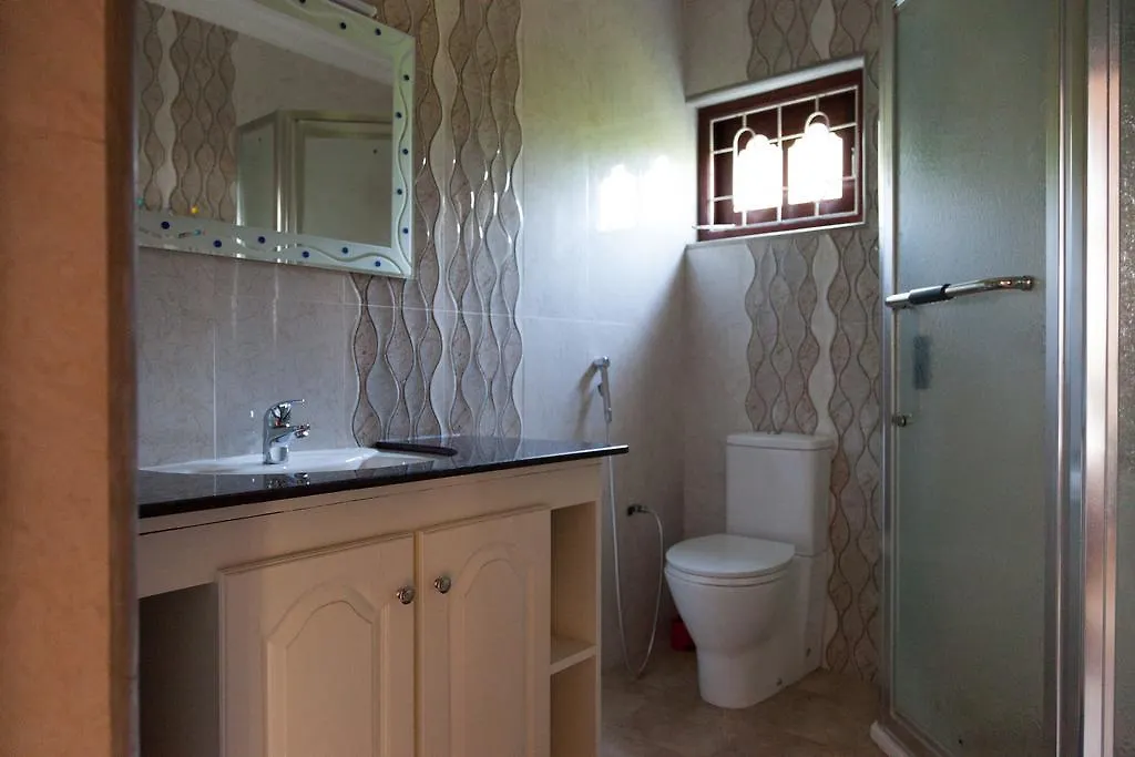 Sri Lagoon Villa Negombo 0*,