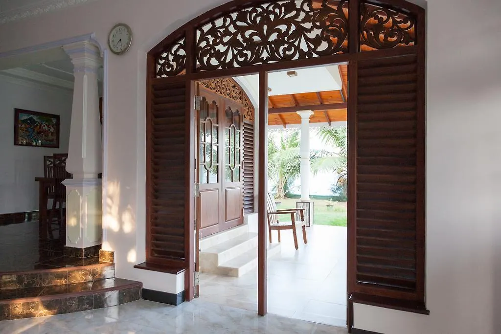 Sri Lagoon Villa Negombo