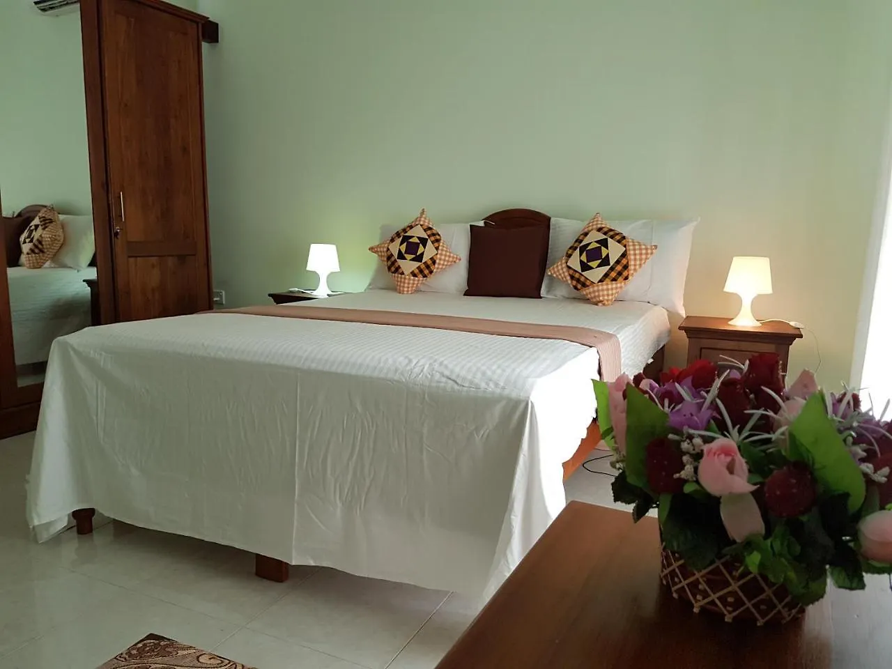 Konukevi Sri Lagoon Villa Negombo